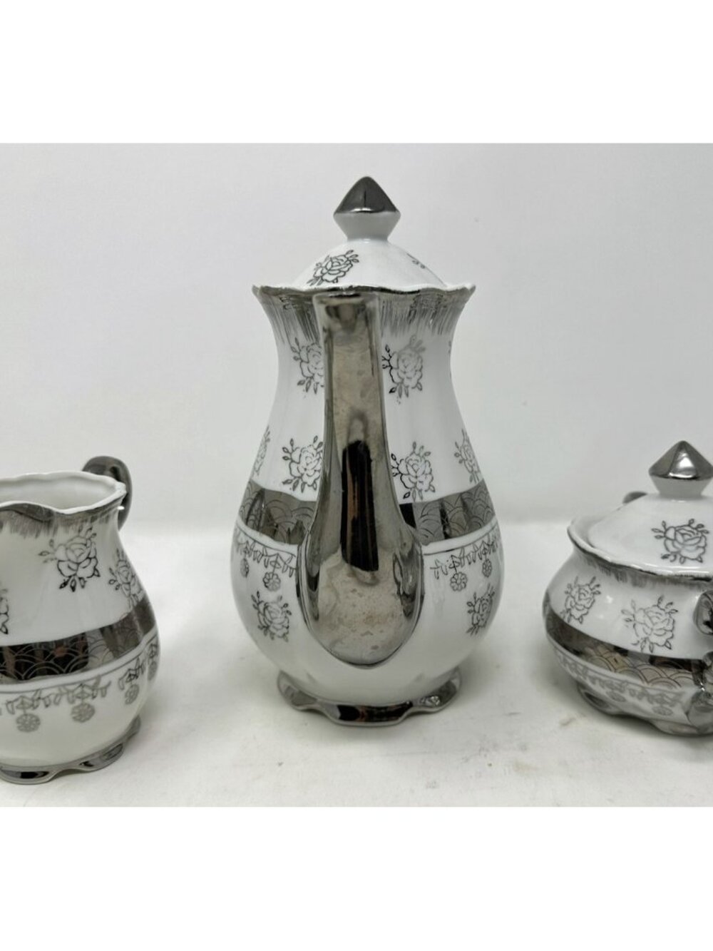 STERLING CHINA 3 Pce Set Tea Pot w/Lid Creamer Sugar Floral Platinum Trim Japan - Picture 2 of 10